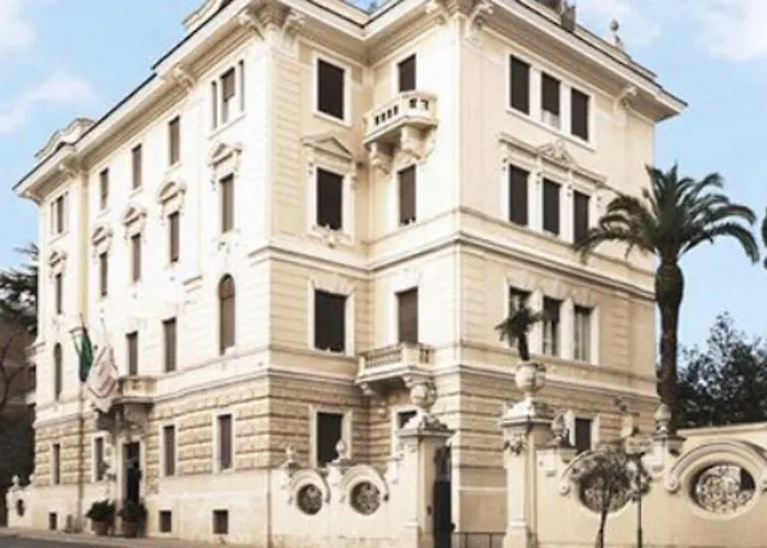 Hotel Aldrovandi 4*