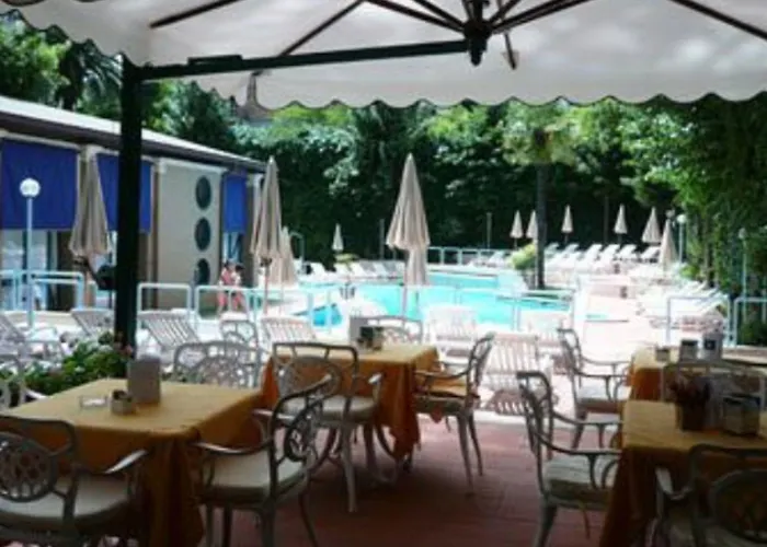 Hotel Aldrovandi 4*